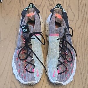 Nike Space Hippie 04